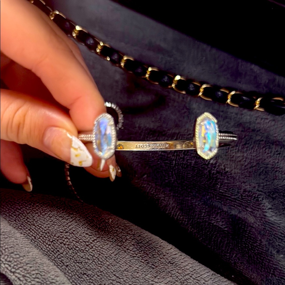Elegant Silver and Opal Bracelet